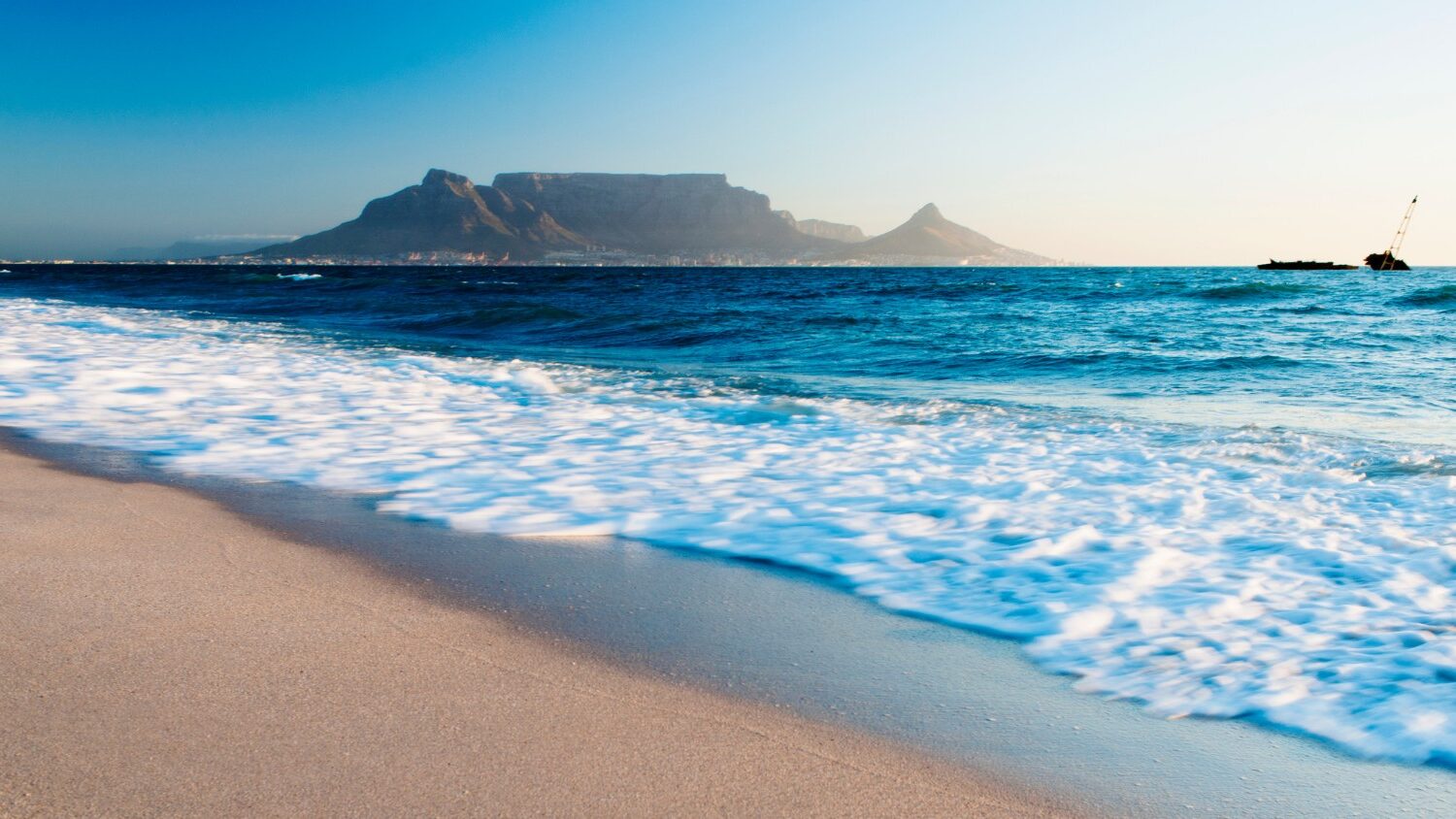 Cape Town Table Mountain from Beach