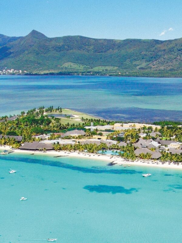 LE MORNE HONEYMOON DESTINATION